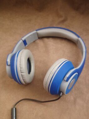 Bass Jaxx Ultramax Wired Over-Ear Headphones w/ Microphone